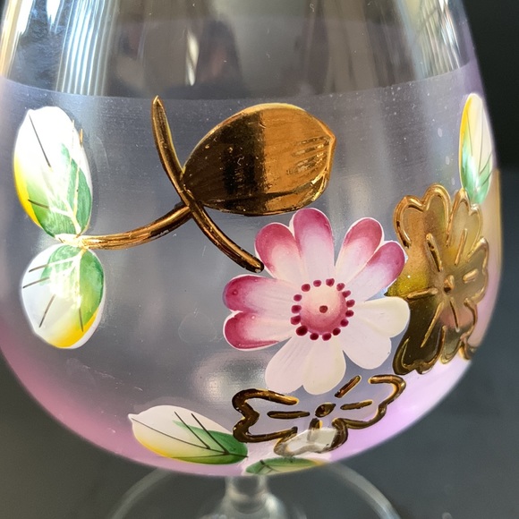 2x VTG BOHEMIAN CRYSTAL BRANDY SNIFFERS with Enamel Flowers & Gold Trim - Picture 5 of 5